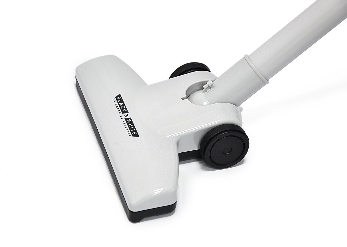 Aspiradora recargable de mano BLACK & WHITE BWAME18/1 C1